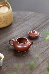 Yixing "Breathing Teapot" – 160ml Zhu Ni Clay Masterpiece, Artisan Teapot, Zisha Teapot