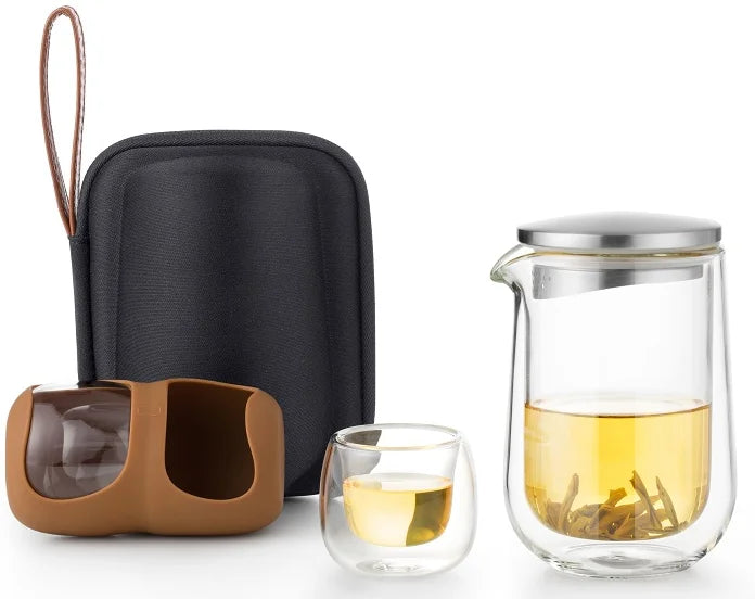 SAMADOYO Portable travel glass tea set with one pot, two cups, and a quick guest cup to brew tea at will